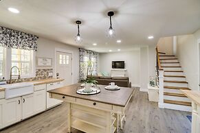 Dreamy Lead Hill Cottage w/ Fire Pit & Hammock!