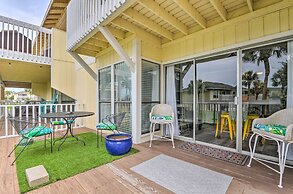 Cozy Destin Condo w/ Amenities + Private Beach!