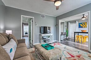 Cozy Destin Condo w/ Amenities + Private Beach!