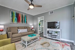 Cozy Destin Condo w/ Amenities + Private Beach!