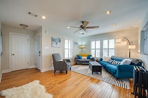 Pet-friendly Texas Retreat w/ Deck & Gas Grill!