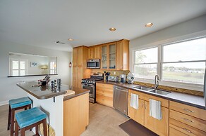 Pet-friendly Texas Retreat w/ Deck & Gas Grill!