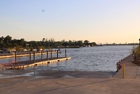 Lake Charles Home: 1 Mi to Public Boat Launch