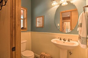 Duck Creek Village Chalet w/ Fire Pit & Decks