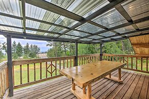 Pet-friendly Eureka Getaway w/ Mountain Views