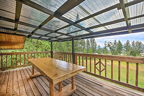 Pet-friendly Eureka Getaway w/ Mountain Views