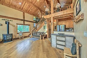 Pet-friendly Eureka Getaway w/ Mountain Views