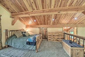 Pet-friendly Eureka Getaway w/ Mountain Views