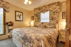 Riverfront Couple's Retreat in Smoky Mountains!