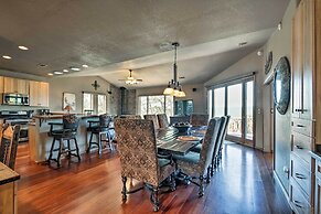 Large Ruidoso Home w/ Stunning Views & Hot Tub!