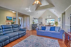 Southport Getaway w/ Private Pool ~ 15 Mi to Pcb!
