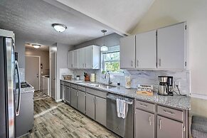 Southport Getaway w/ Private Pool ~ 15 Mi to Pcb!