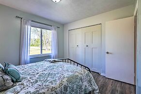 Southport Getaway w/ Private Pool ~ 15 Mi to Pcb!