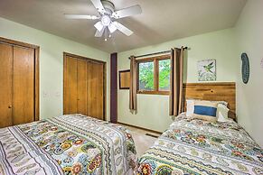 Waterfront Home on Beaver Lake w/ 2 Decks!