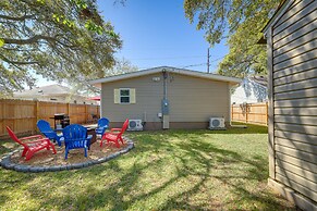 Lovely Morehead City Home w/ Fire Pit & Gas Grill