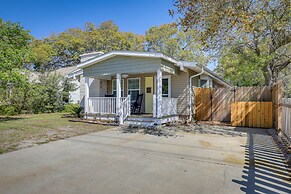 Lovely Morehead City Home w/ Fire Pit & Gas Grill