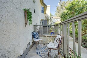 Chic Peaceful Retreat 16 Mi to Beaches & Wineries!