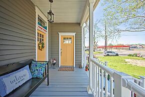Renovated 'carnegie Cottage' - Walk to Dtwn!