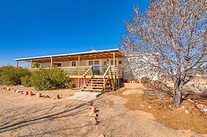 13 Mi to Lake Powell: Mtn-view Home w/ Deck & BBQ