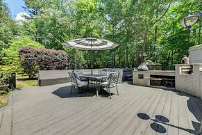 Sherrills Ford Escape w/ Hot Tub, Deck & Yard