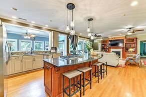 Sherrills Ford Escape w/ Hot Tub, Deck & Yard