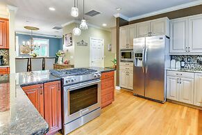 Sherrills Ford Escape w/ Hot Tub, Deck & Yard