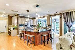 Sherrills Ford Escape w/ Hot Tub, Deck & Yard