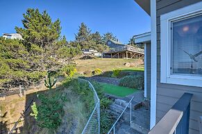 Exquisite Oceanside House w/ Pacific Views & Deck!