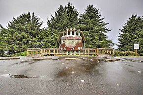 Exquisite Oceanside House w/ Pacific Views & Deck!