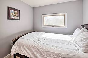 Mountain Condo w/ Views: Near Hiking & Biking!