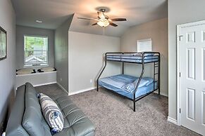 Private Dock & Boat House: Lakefront Mabank Home