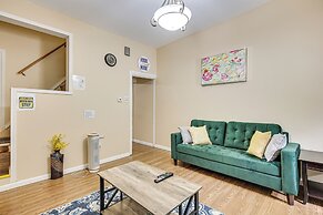 West Oakland Home - 2 Mi to Downtown Pittsburgh!