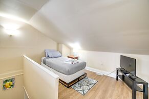 West Oakland Home - 2 Mi to Downtown Pittsburgh!