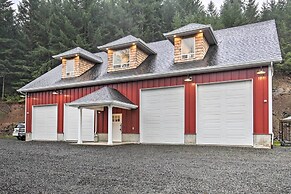 Chic Farmhouse w/ Creek in Heart of Wine Country!