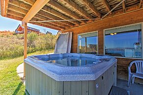Garden City Lake House: Hot Tub & Views!