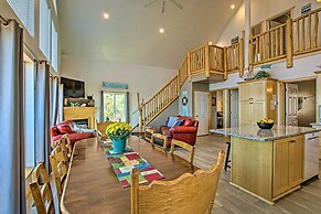 Garden City Lake House: Hot Tub & Views!