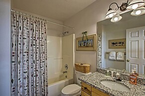 Garden City Lake House: Hot Tub & Views!