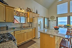 Garden City Lake House: Hot Tub & Views!