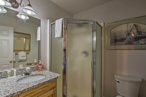 Garden City Lake House: Hot Tub & Views!