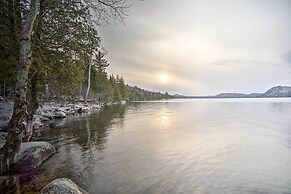 Spacious Cabin on Silver Lake: Hike & Ski!