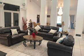 Private Yard: Pet-friendly Home in Dover