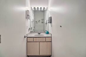 Private Yard: Pet-friendly Home in Dover