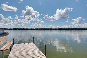 Quaint & Cozy Lake Cabin w/ Dock & Beach Access!