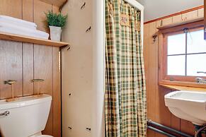 Dock & Beach Access: Duplex Lake Cabin!