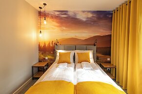 RentPlanet - Stone Hill