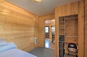 Cabin 6 Mi to Burr Trail, 32 Mi to Escalante!