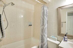 Pet-friendly Lakeland Escape w/ Private Pool!