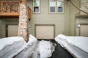 Vacation Rental Townhome - 4 Mi to Park City!