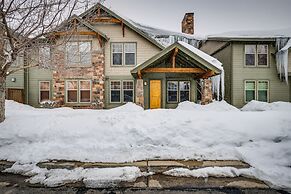 Cozy Park City Townhome By Dining, Shops & More!