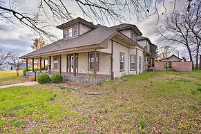 Spacious Vacation Home: 10 Mi to Lavon Lake!
